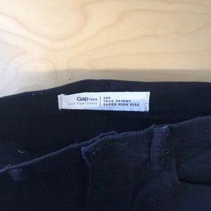 Gap True Skinny super high rise size 29R